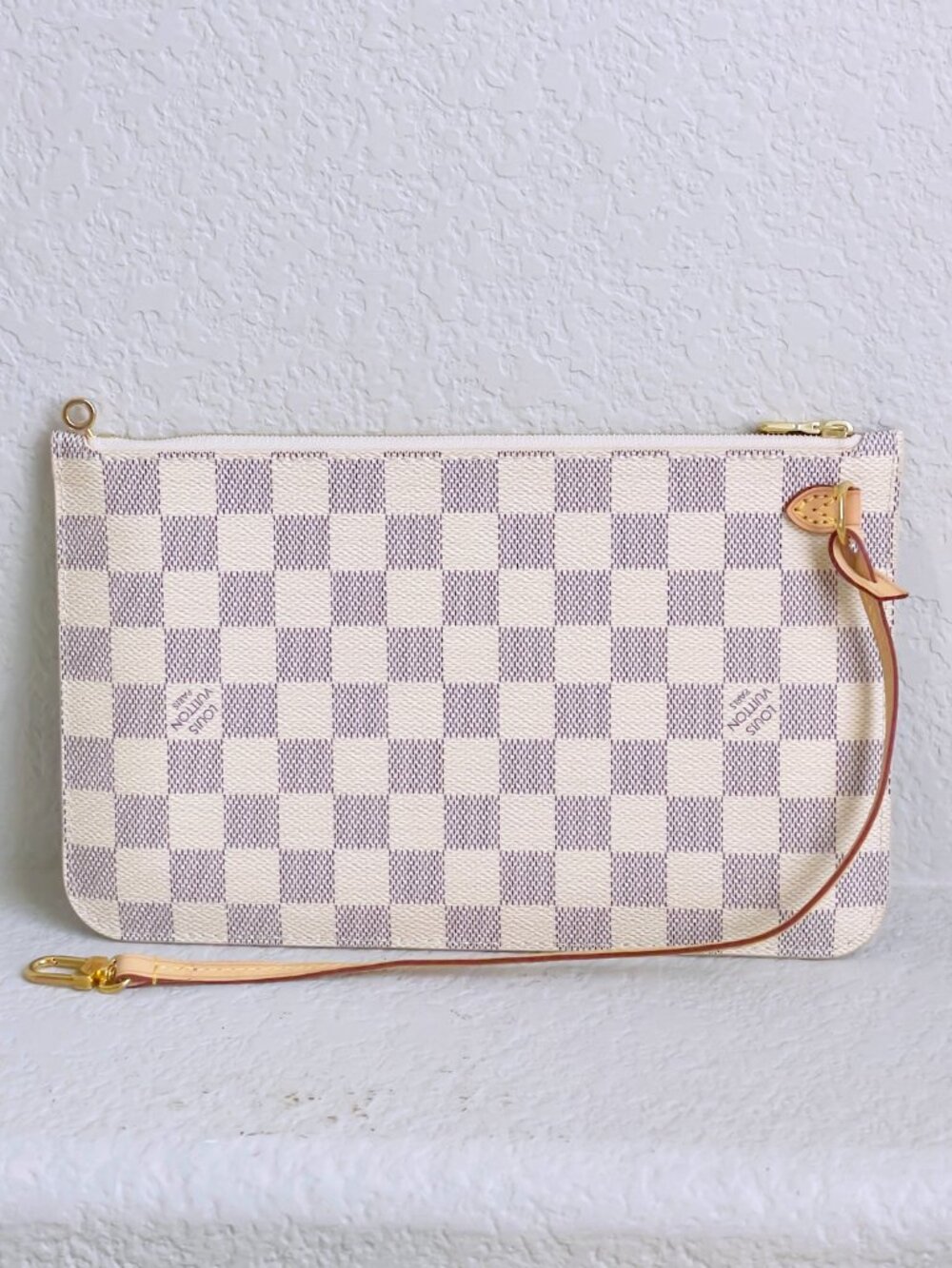 Authentic Louis Vuitton Damier Azur Neverfull Pouch MM/GM wristlet